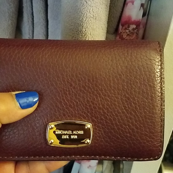 Michael Kors Purple & Gold Wallet - Picture 4 of 4